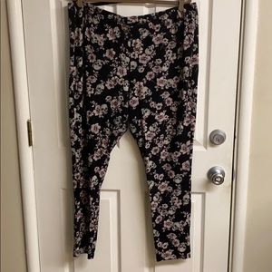 Torrid skull leggings